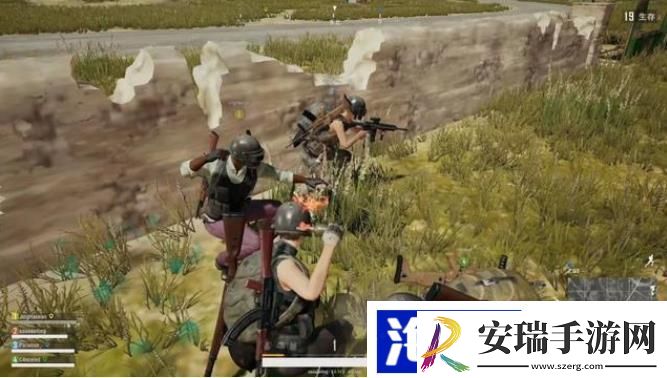 绝地求生如何传递物品