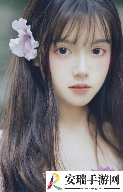 免费行情站APP页面下载广告