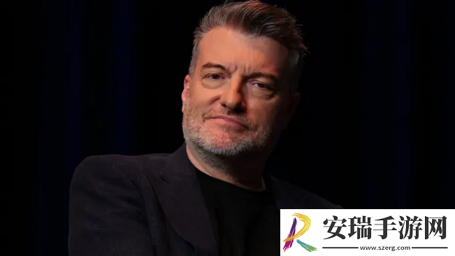 黑镜主创沉迷小丑牌