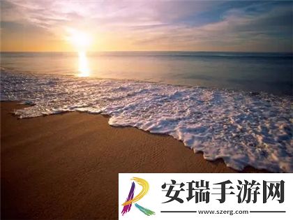 两瓣红莲今夜开一池碧水盼君浴