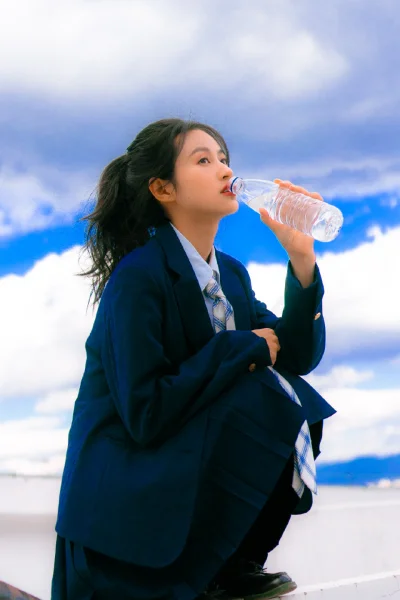 一把抓住王昭君的两只兔子