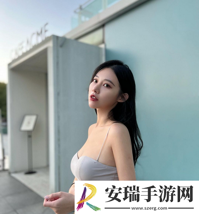 一个在上吃一个在下面敷面膜