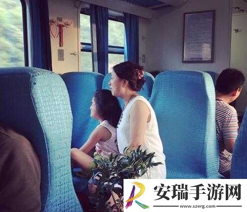 在火车上