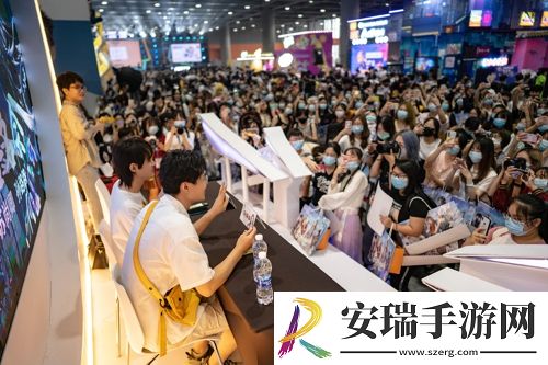 掌门太忙萤火虫漫展知名声优还原经典台词