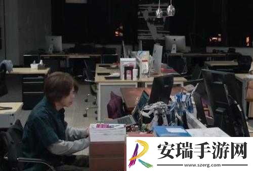 瞒着丈夫说在公司加班日剧