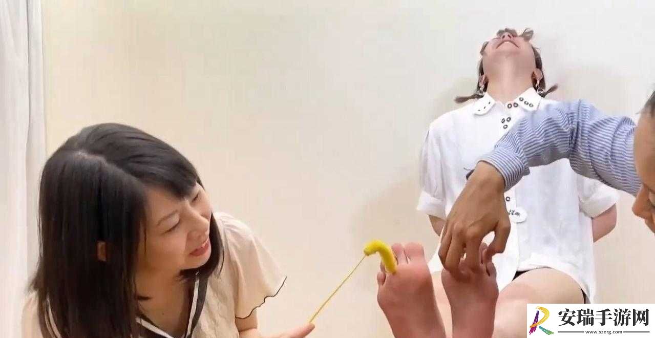 怎样欺负怕痒的女班长