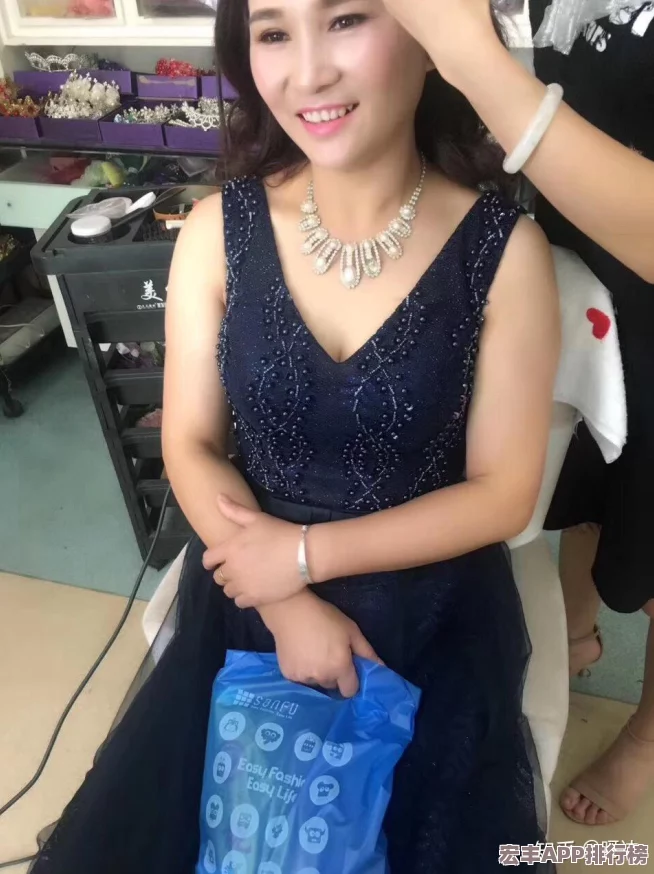 老妇女的大BwBwBwB