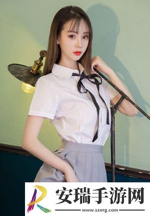 一杆长枪植入两扇门