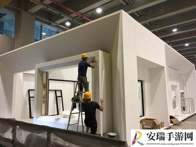 以下哪一项是专业从事会展活动场地搭建的人员