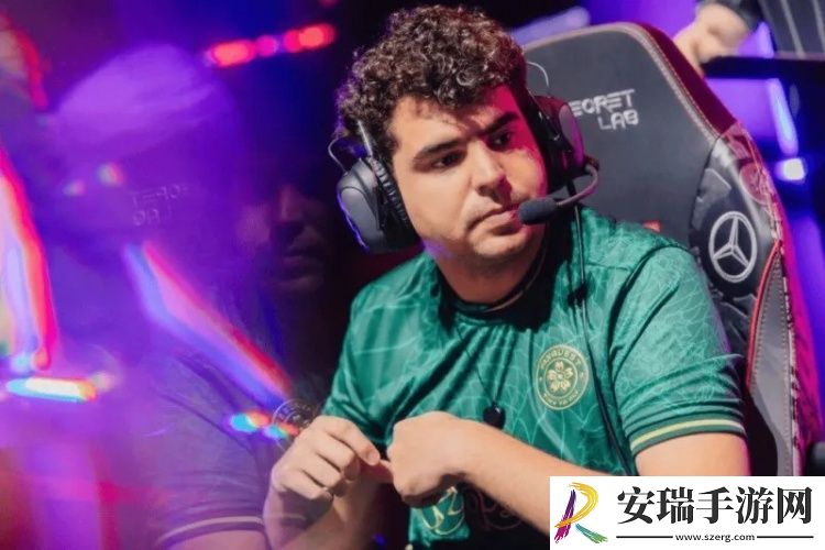 FLY.Bwipo