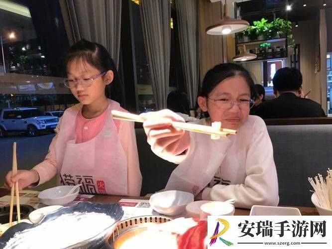 小孩半夜喂姐姐吃萝卜好吗此举是否恰当