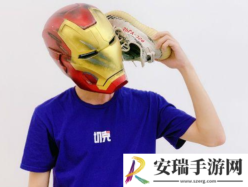 以下哪种职业可以帮助消费者鉴定潮牌产品的真伪