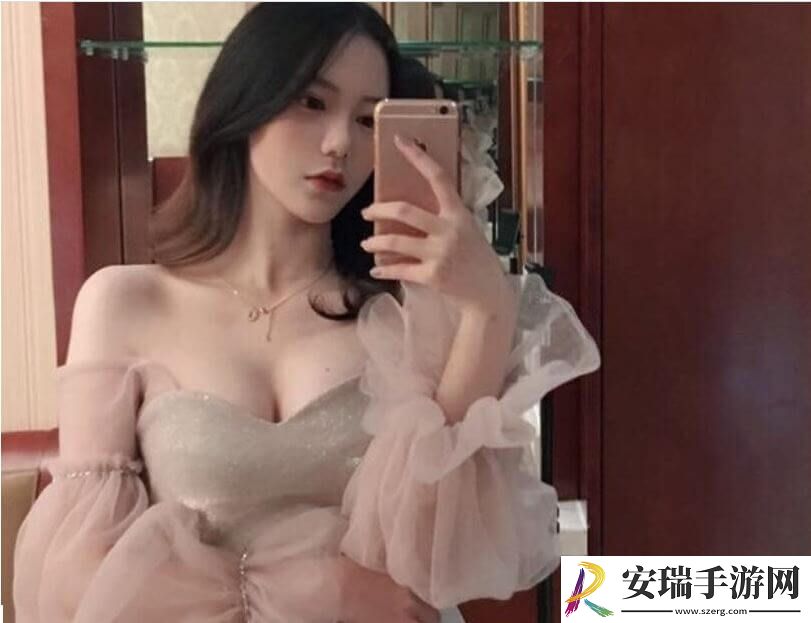 快点亲亲我吖和魔法秋秋是同一个人