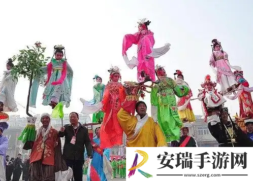 以下哪种民俗表演有流动杂技和空中舞蹈的美誉