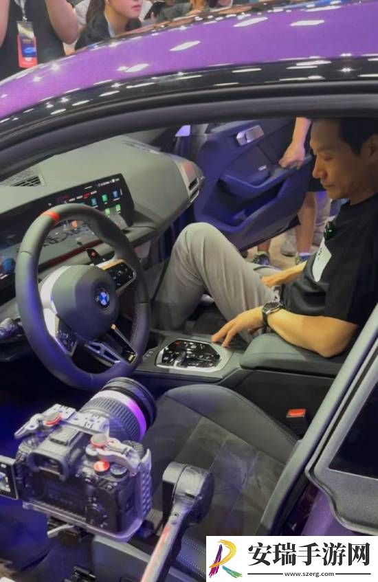 小米第三款车型谍照曝光