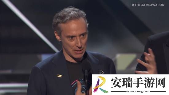 机器人获奖感言向老任致敬遭讥讽