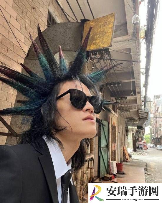 “杀马特之父”罗福兴已财富自由