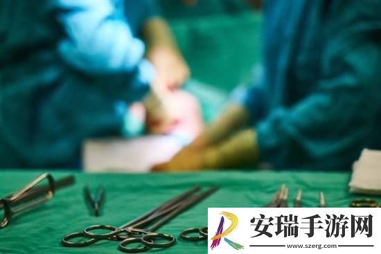 印度一男子因生吞小鸡窒息而亡
