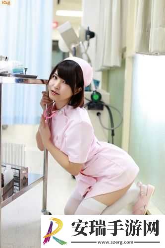 日本三级**护士的别样风情与精彩演绎