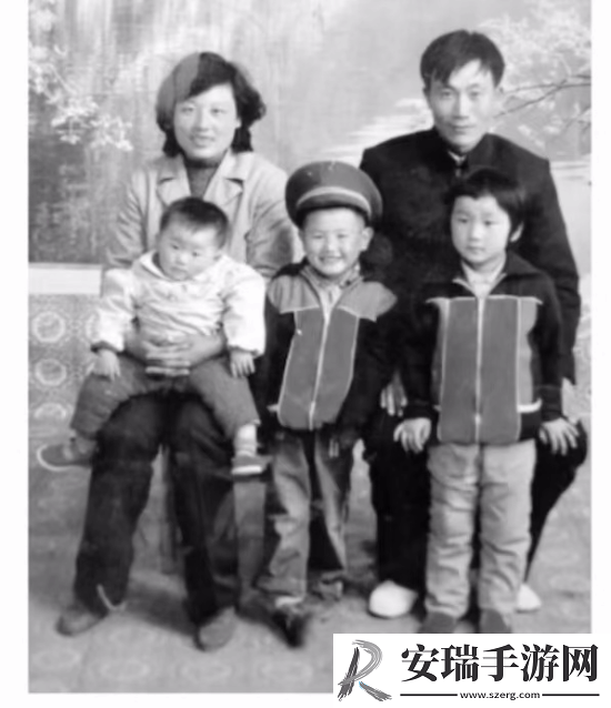 男子认亲16年发现亲爹是假的
